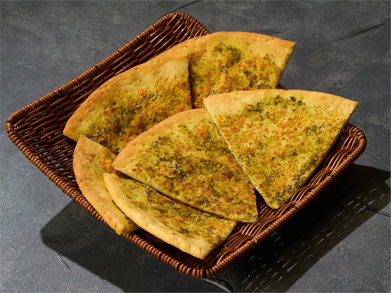 Фокачча с соусом песто 1003611