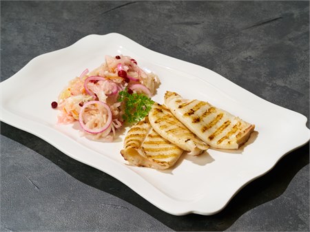 {{photo.Alt || photo.Description || 'Филе кальмара на гриле'}}