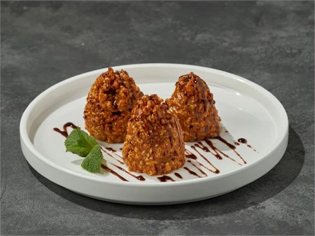 {{photo.Alt || photo.Description || 'Муравейник'}}